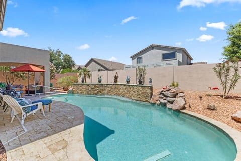 Surprise Oasis • Pool, Gym & Workspace