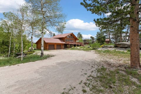 Sandstone Cabin A • Lake View & Dock