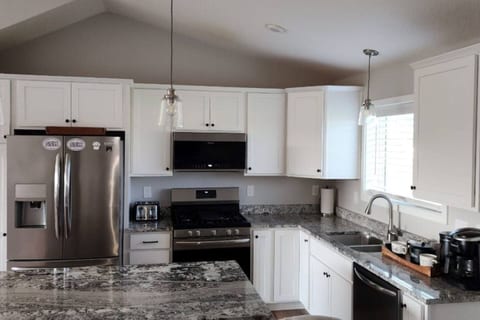 Pet-Friendly Faribault Home • Near Shattuck
