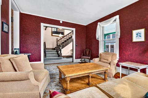 Classic Victorian Retreat Near Downtown
