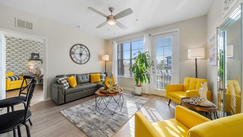 Stylish 2BR Corporate Stay | Pool + Balcony #2