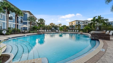 Stylish 2BR Corporate Stay | Pool + Balcony #2