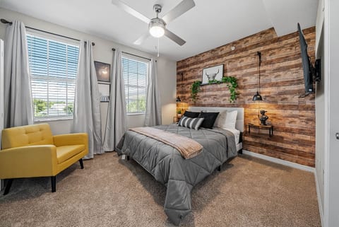 Stylish 2BR/2BA w/ Pool, Gym Near Airport #3