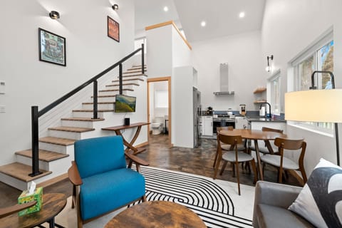 Living Space: Bright, modern design with stylish decor—perfect for relaxation!