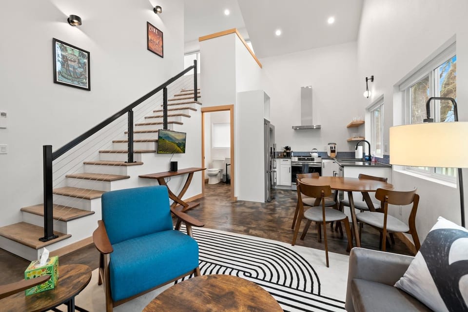 Living Space: Bright, modern design with stylish decor—perfect for relaxation!