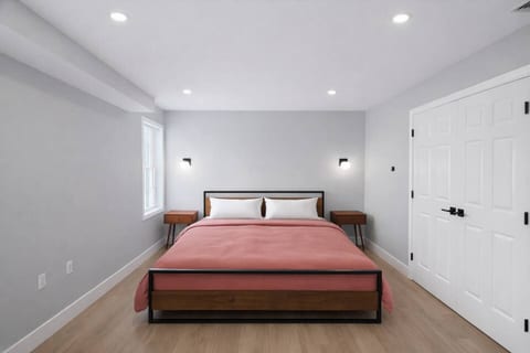 #11 -* 4 Bedrooms, 3 Baths! Sleeps up to 10