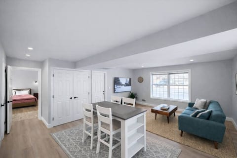 #11 -* 4 Bedrooms, 3 Baths! Sleeps up to 10