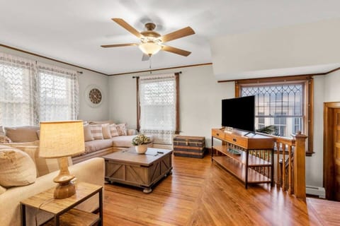 #25 *Massive* 5 BR in Downtown Southington*