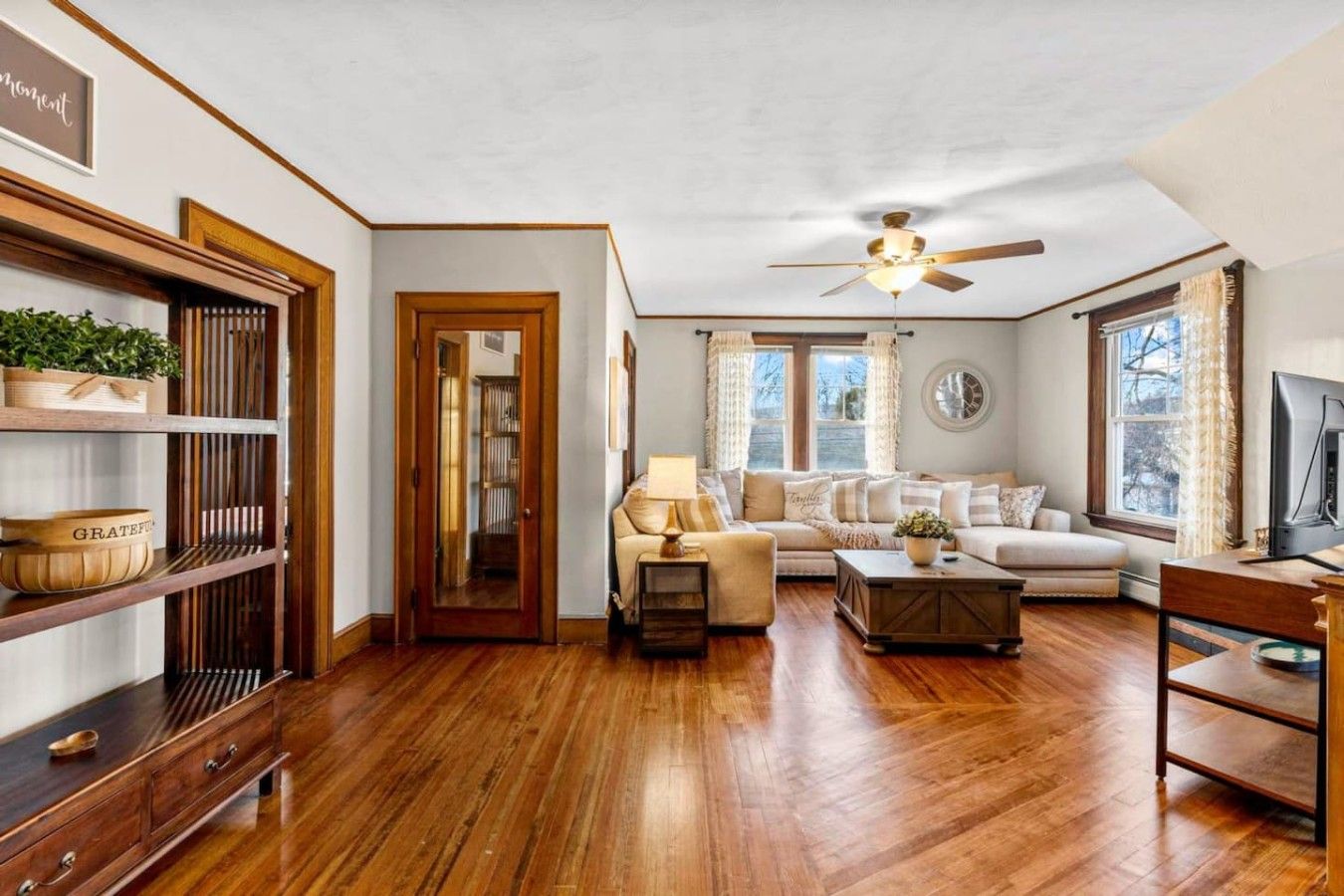 #25 *Massive* 5 BR in Downtown Southington*