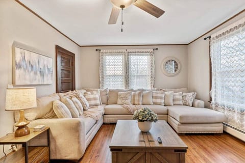 #25 *Massive* 5 BR in Downtown Southington*