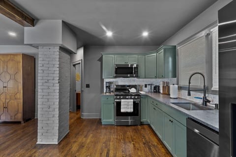 #28- *Modern Bungalow*