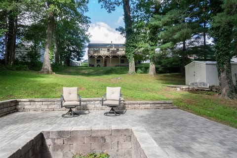 #16 *A COZY GETAWAY* 4BED/3BATH HOME W/ FIRE PIT