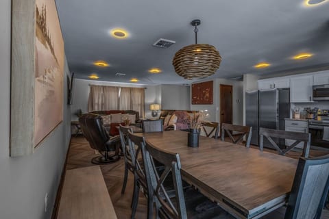 #29 - Modern 5 Bedroom/2 Bath