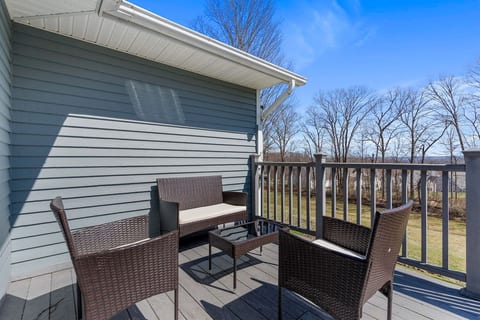 #40 - Spacious, Sleek & Cozy *Sleeps 10*