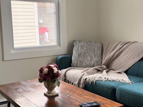 Tiny, Budget Friendly 1 Bedroom Central CT