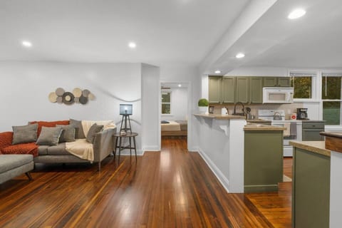 Spacious 1 Bed Apt - Litchfield County