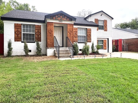 The Crimson Cottage