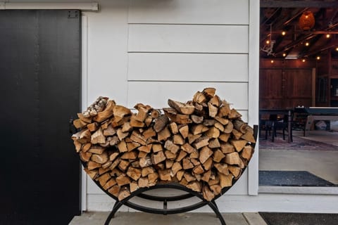 Pool, Hot Tub, Ent Barn, Fire Pit, Apple Orchard | Sonoma Retreat