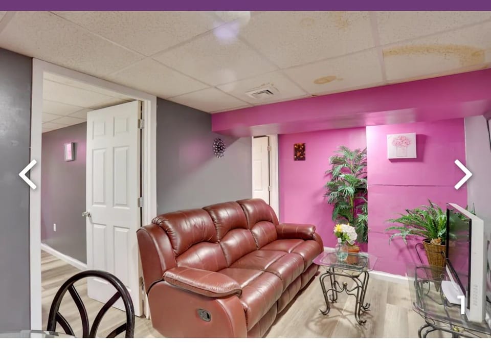 Hershey Park Friendly Loge Unit 2 image 1