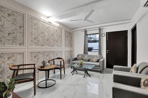 Lutyens Imperial Signature | Cozy Apt, Jor Bagh