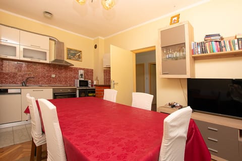 Apartment Rade - Unit 379091-13