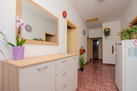 Apartment Rade - Unit 379091-13