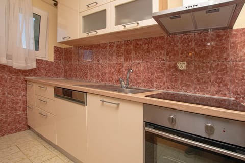 Apartment Rade - Unit 379091-13