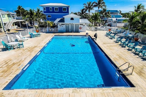 Heated pool