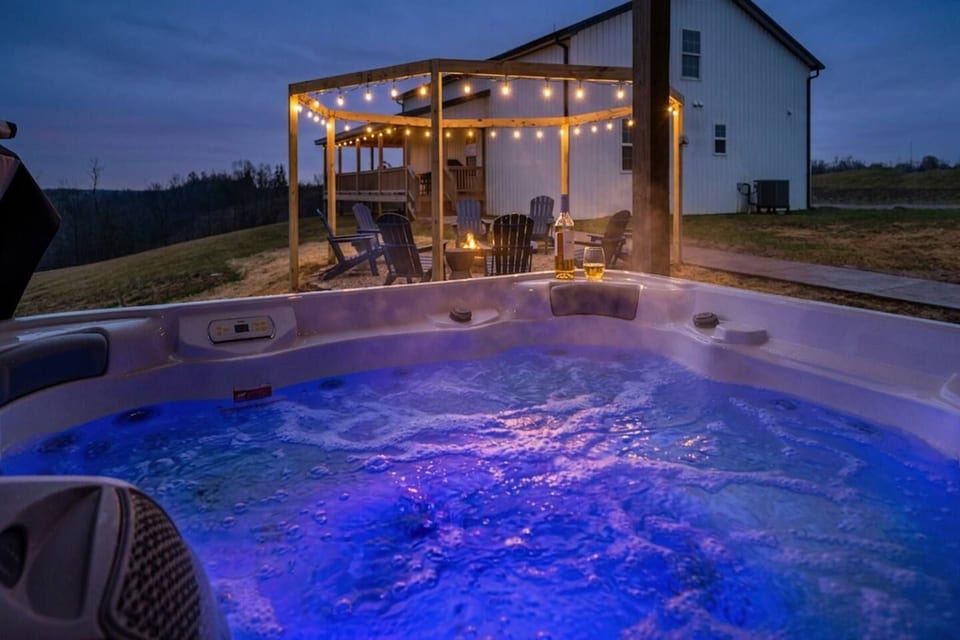 Prather Ridge Estate | 3BR | Bourbon + Pickleball - Chaplin