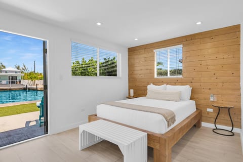 1. Key Largo Waterfront Apartment | Canal & Ocean