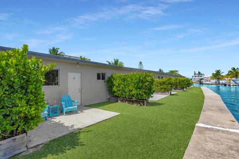 1. Key Largo Waterfront Apartment | Canal & Ocean