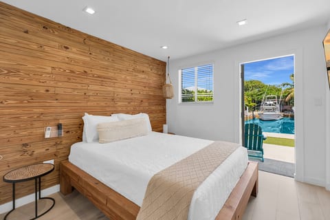 4. Cozy Key Largo Waterfront Apartment | Dive