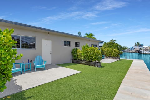 5. Key Largo Waterfront Studio | Reef & Relax