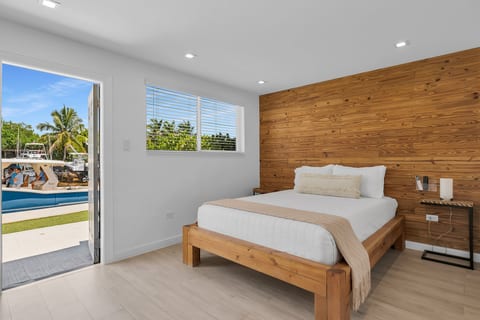 5. Key Largo Waterfront Studio | Reef & Relax