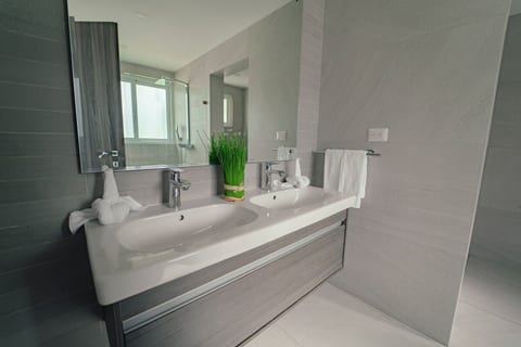 Front Beach apt. Playa Coral A12