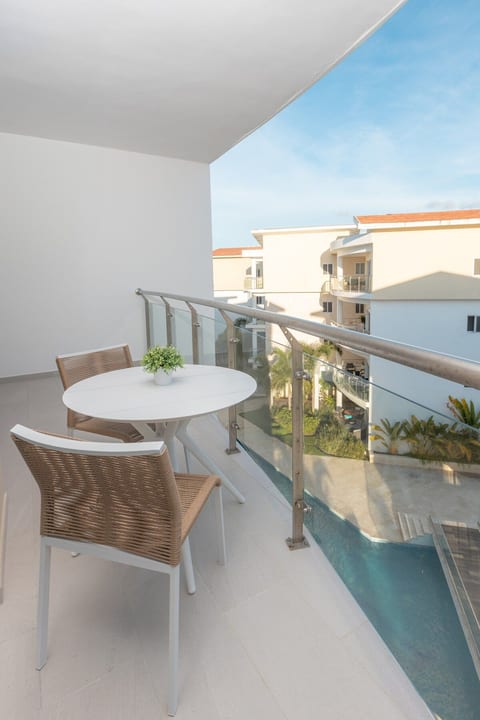 New 1BR - Beach front condo Playa Coral G41