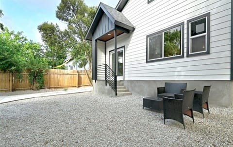 The Providence Cozy – Austin Monthly Stay image 2