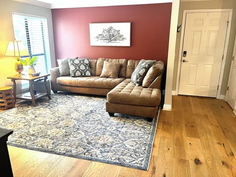 Island Retreat 2513 Demere Unit 6 • Top Floor 3BR Condo w/ Pool & Tennis
