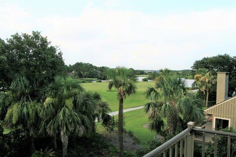 Both golf course and lagoon views
