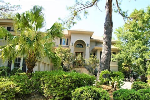 Palmetto Dunes, 5 mins to Beach, Sleep 23 in beds