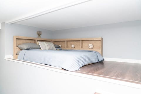 Cozy & Quiet - Lovely 2 BRM Unit - Lower Ground Fl image 5