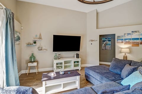 Beautiful home close to downtown 5th ave and Naples Beaches