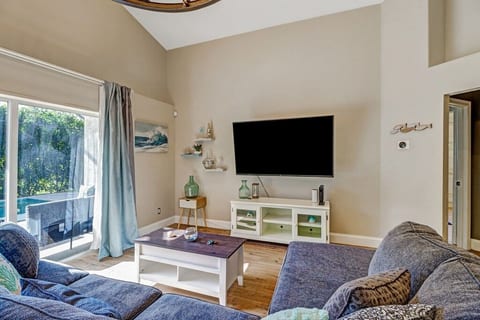Beautiful home close to downtown 5th ave and Naples Beaches