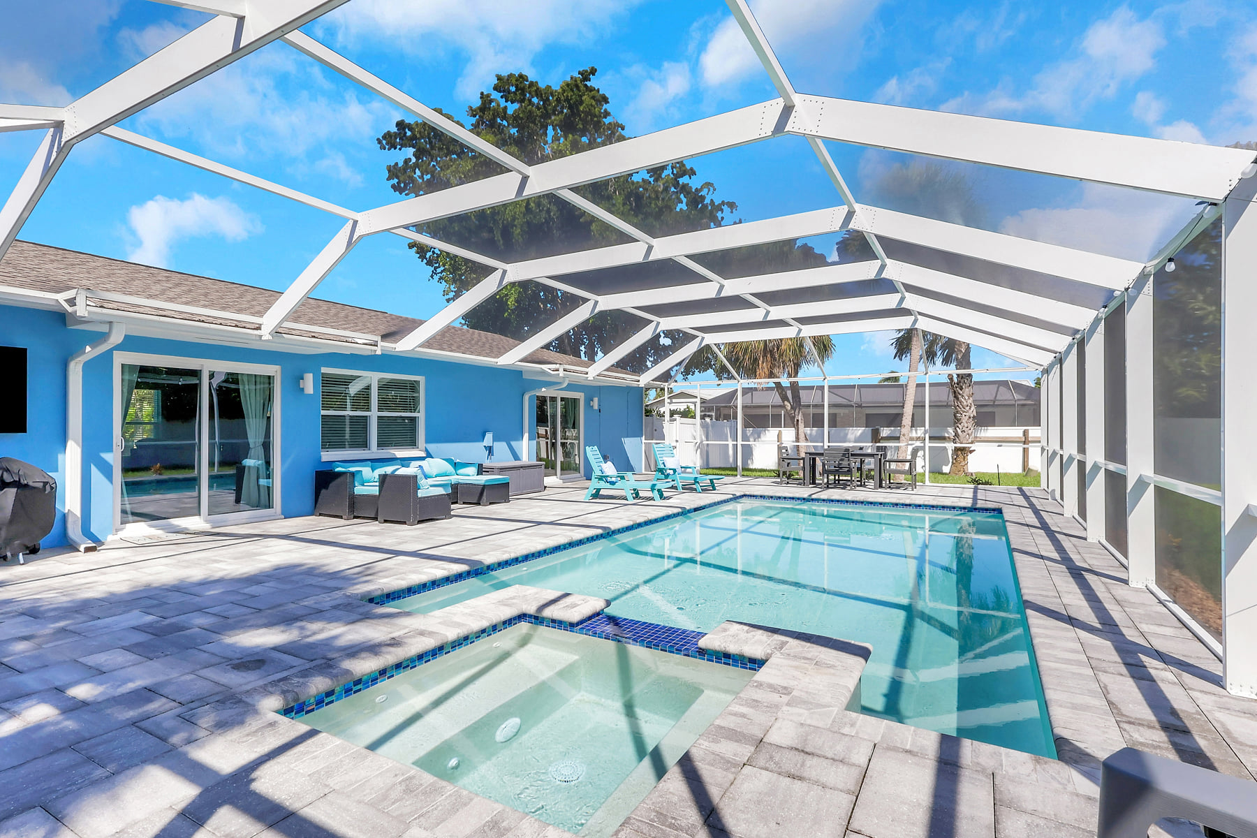 Marco Island Pool & Spa Getaway – Fenced Yard, Pets Welcome