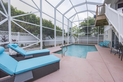 Remodeled Capri Coastal Pool Home 4 BR and Game Area