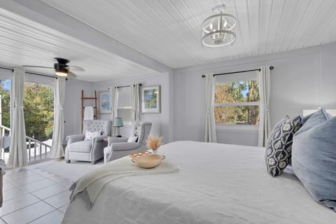 Rock Road Estate & Ranch - Upstairs Studio