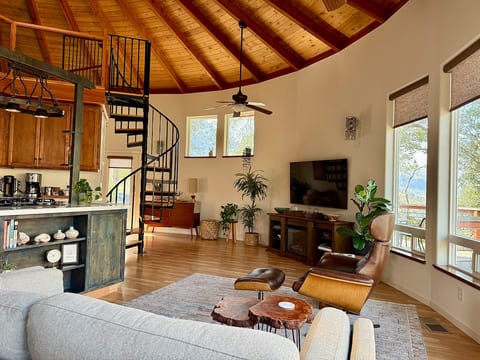 Sequoia Mtn View Yurt Romantic Retreat Hot Tub