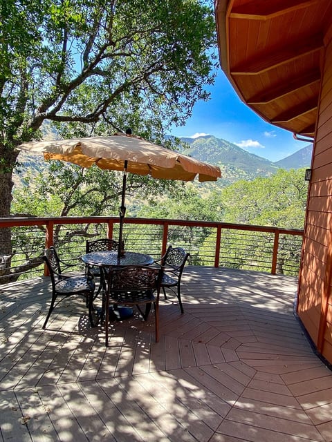 Sequoia Mtn View Yurt Romantic Retreat Hot Tub