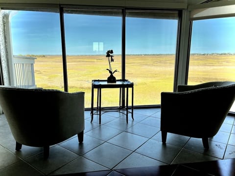 Sea Marsh Top Floor Condo • Premium 3BR Sunrise Penthouse