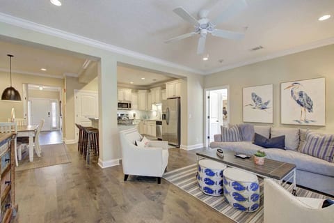 Mariners Landing @ Epworth-Premium FLETC & Vacation 4Br/3.5Ba Townhome w/Garage